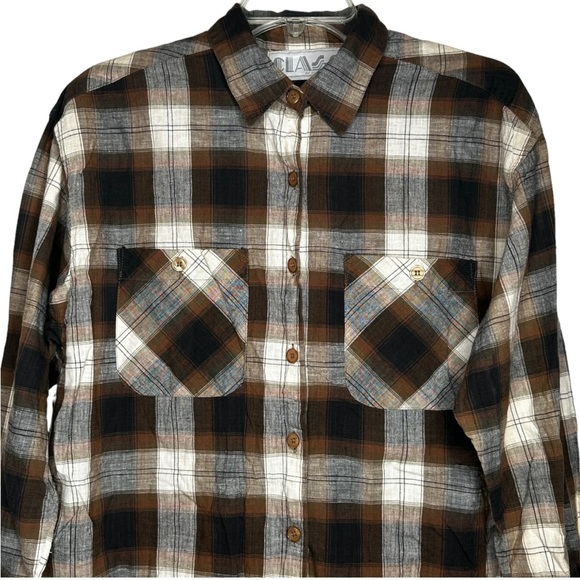 Vintage Class Blouse - Picture 2 of 5